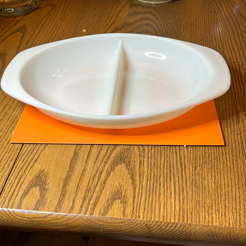 Pyrex divided dish